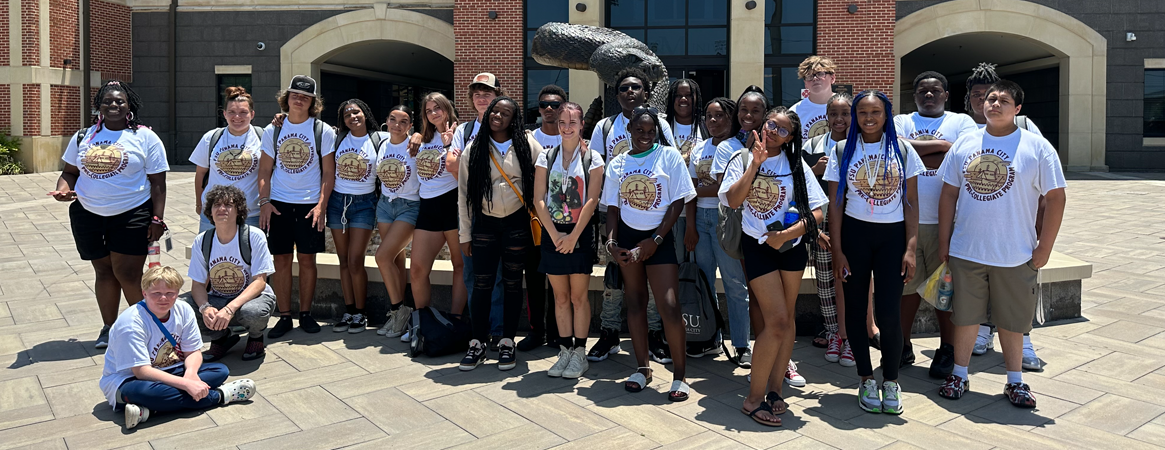 "group shot at FAMU statue"